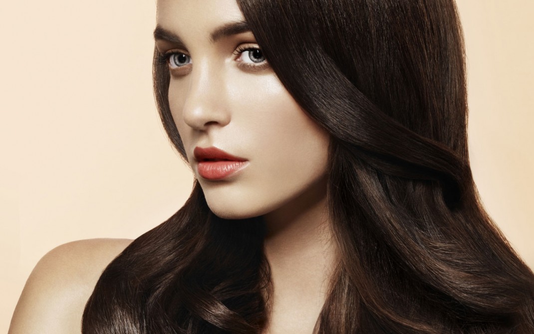 Come badare a olio di ricino di capelli