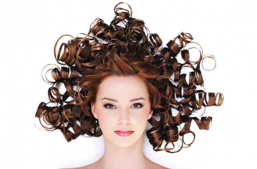 Capelli ricci: controllali così