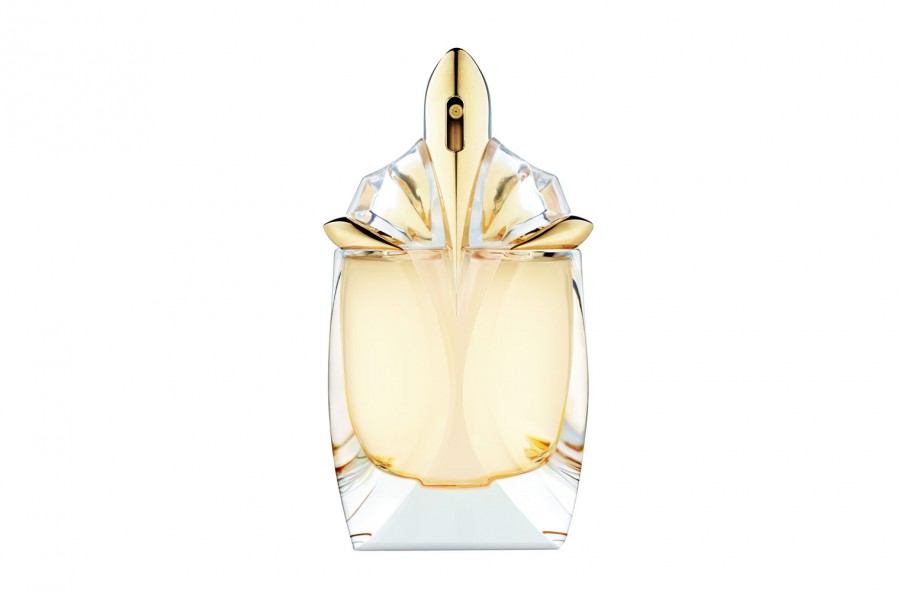 Profumo d’estate: scegli quale indossare sotto il sole