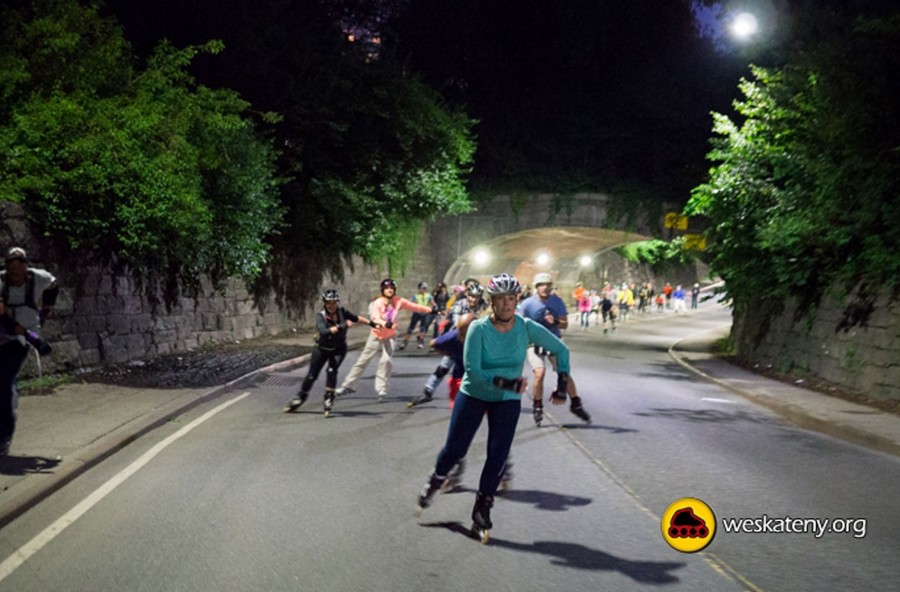 Pattinare di sera: skate by night