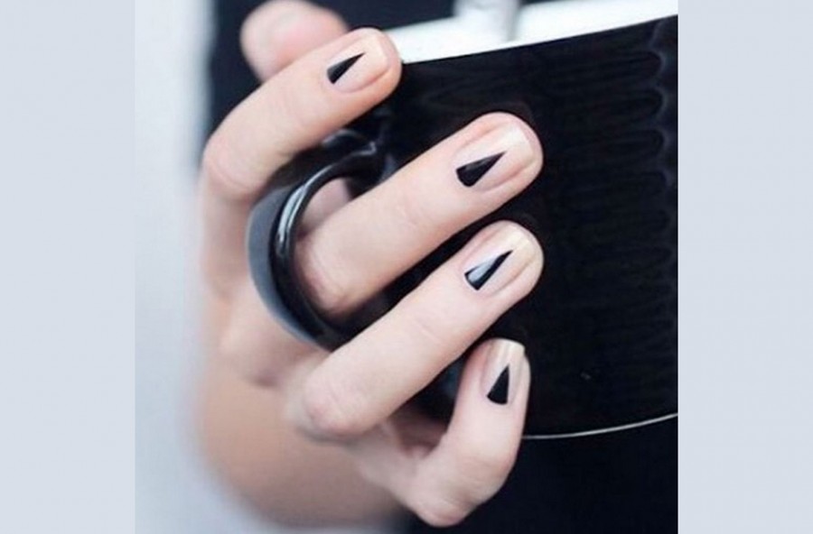 Nail art semplice e veloce per unghie eleganti