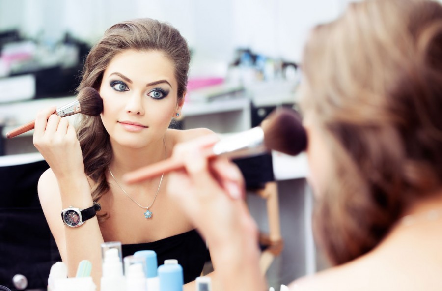 Correggi le imperfezioni con il make up