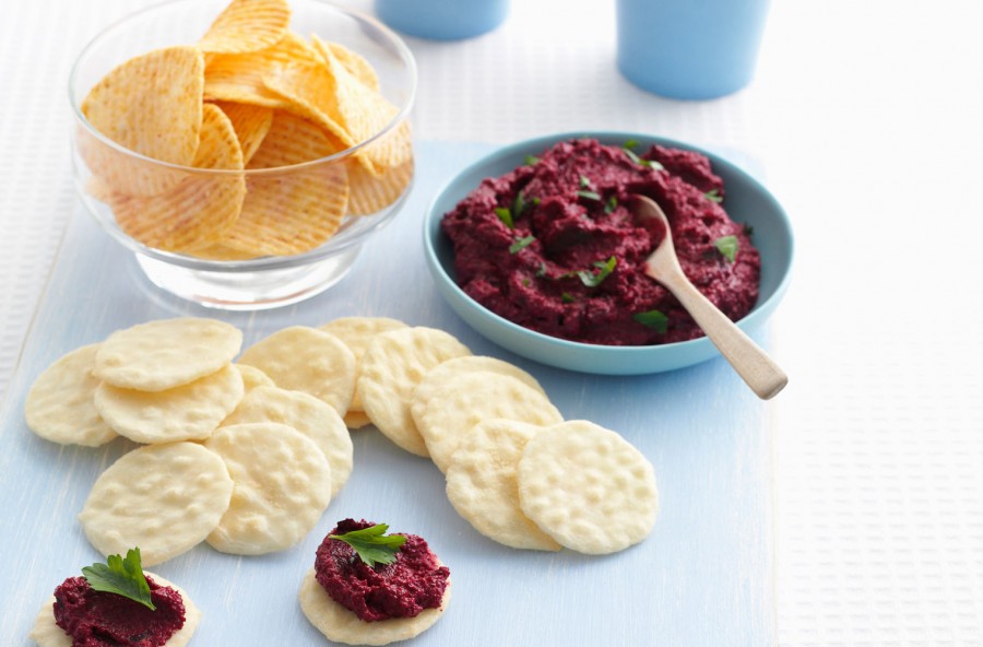 Finger food: cracker e salse da aperitivo