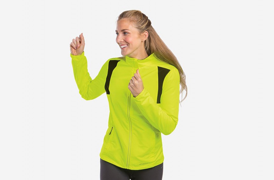 Giacche a vento: ecco le nostre proposte per non passare inosservate