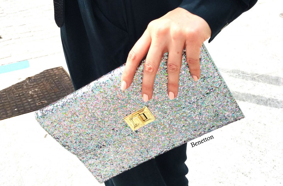 Pochette glitterata: un accessorio must have