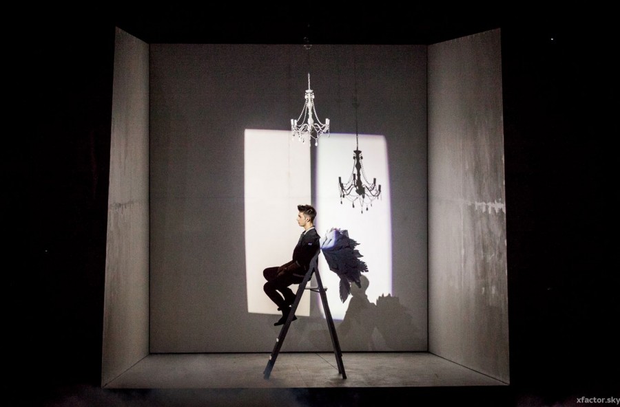 X Factor 9: sesto live. Mika fuori dai giochi. Chi arriverà in finale?