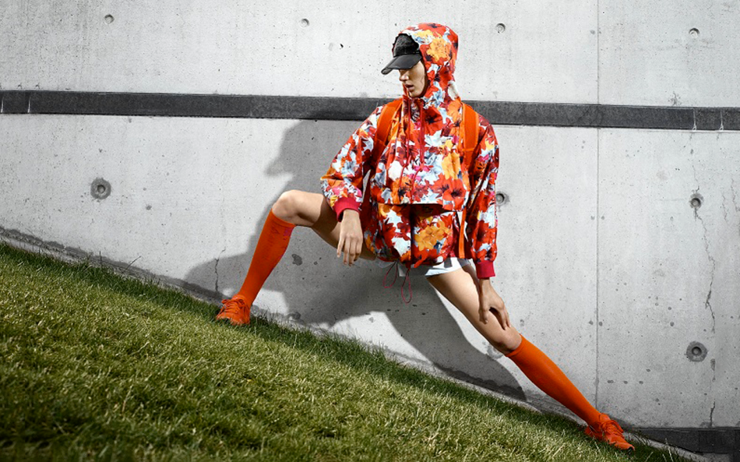 Adidas e Stella McCartney abbigliamento sportivo per la corsa
