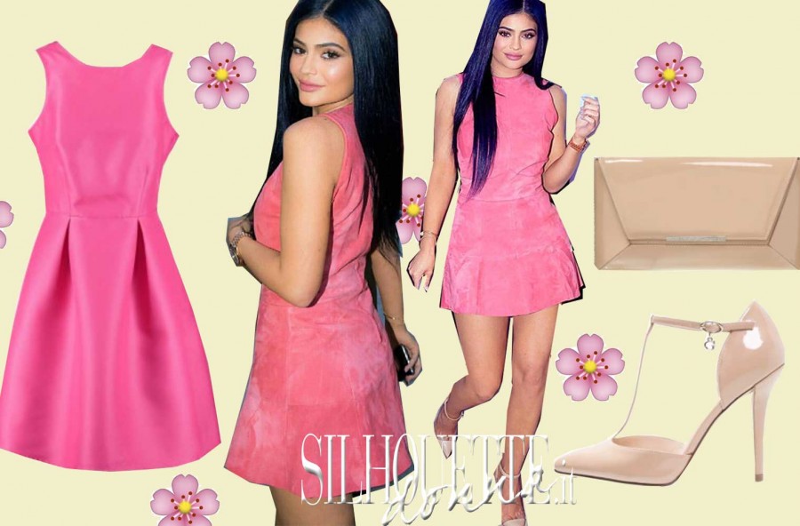 Kylie Jenner: look fucsia e beige