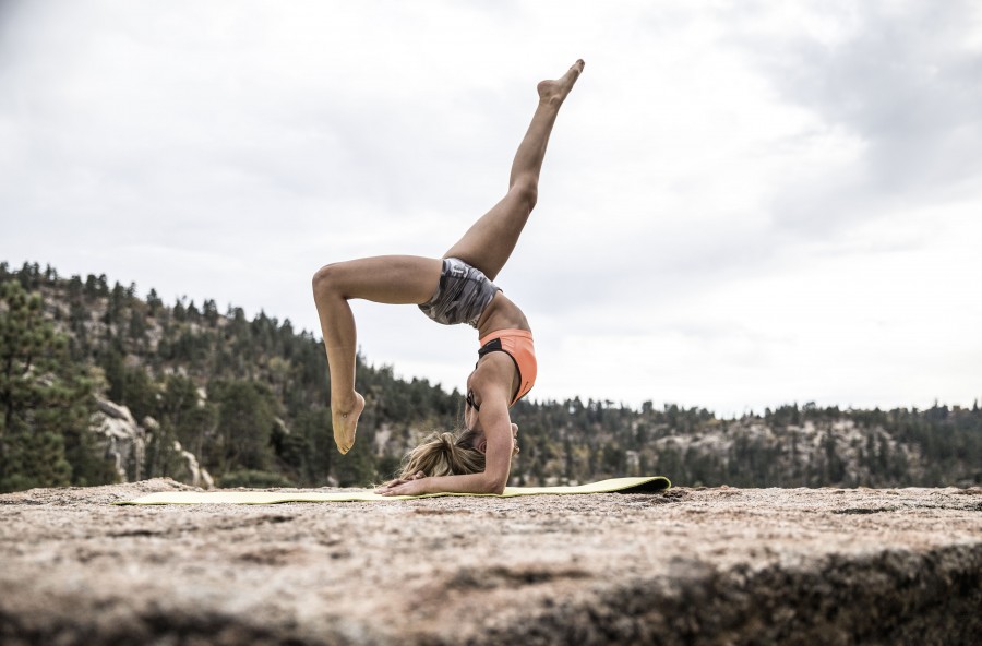 Yoga sulle braccia: scopri l’acrobata che c’è in te