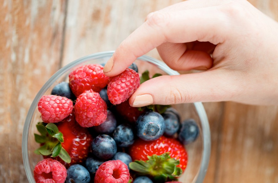 Capelli e unghie fragili? Scegli frutta e ortaggi rossi