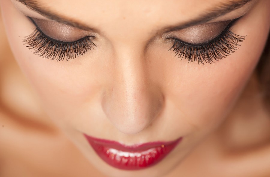 Make up: ciglia più lunghe? Prova le extension