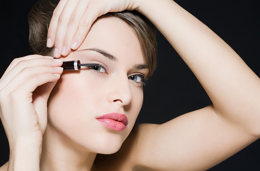 Eyeliner: un must per l’estate 2016