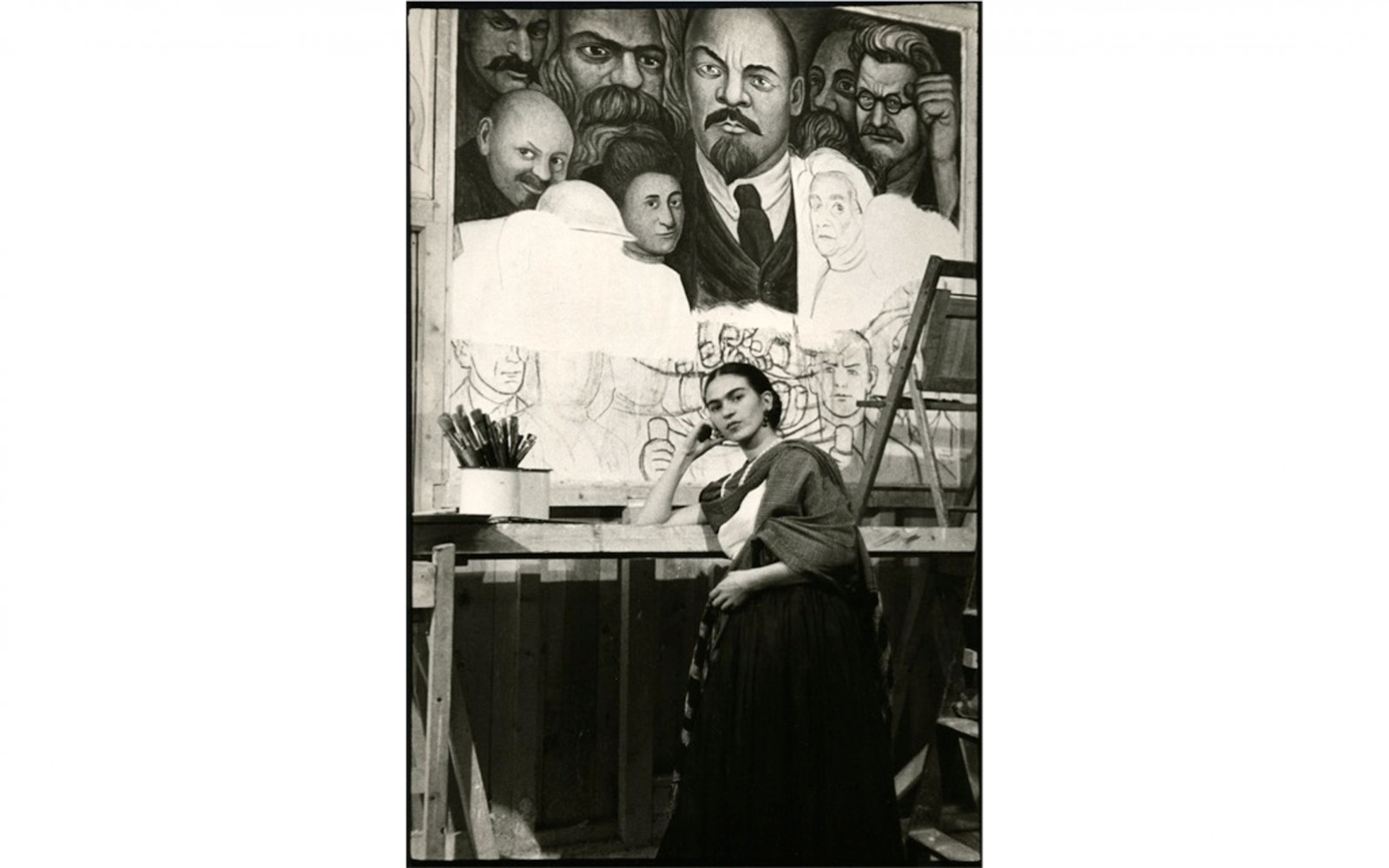New-Workers-School-10-Frida-in-Front-of-Unfinished-Unity-Panel-LOW-RES