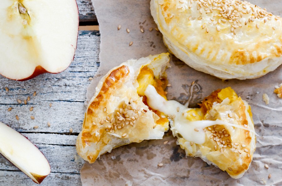 Fagottini di mele e formaggio