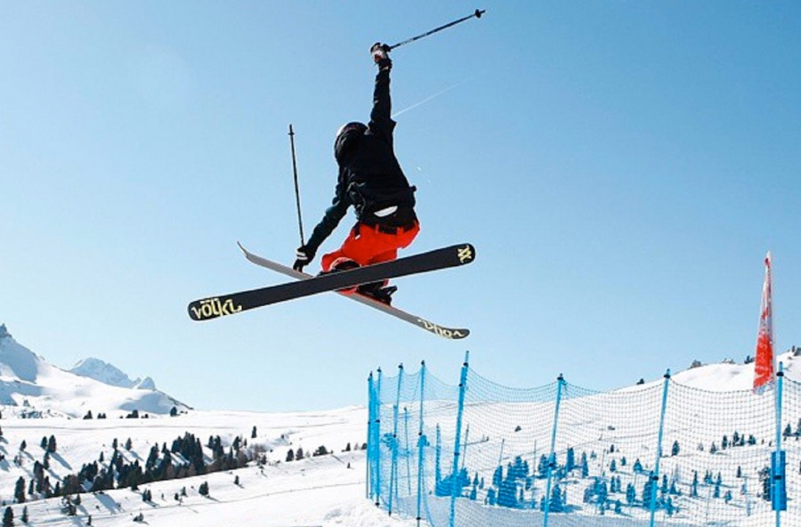 Freestyle, prova lo sci delle evoluzioni (più o meno) acrobatiche