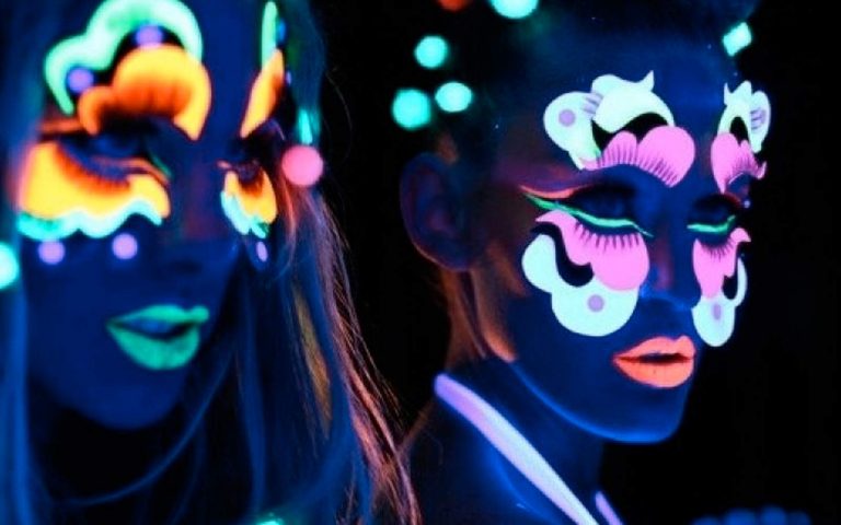 Cosmoprof 2017 tendenza trucco: glow in the dark - Silhouette Donna