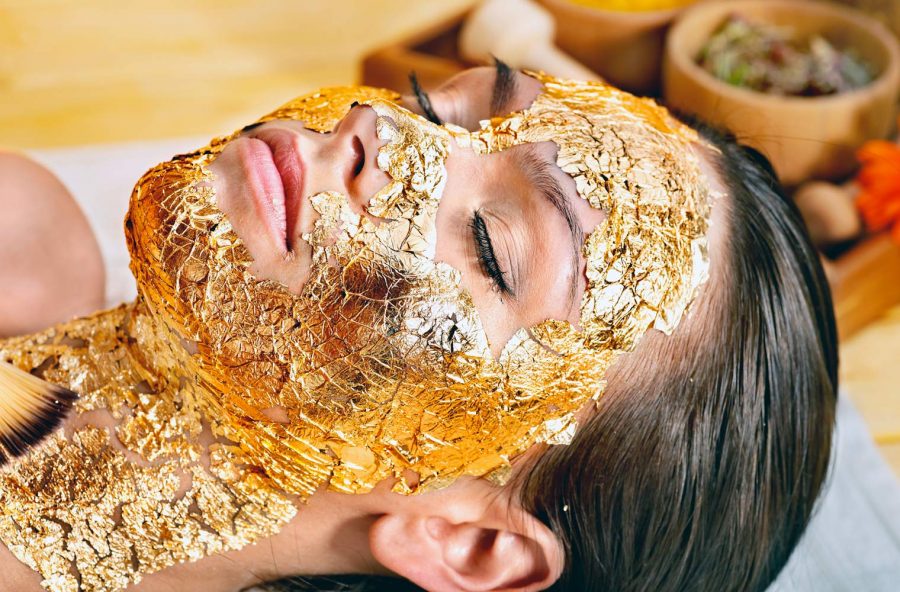 Massaggio con l’oro antiage