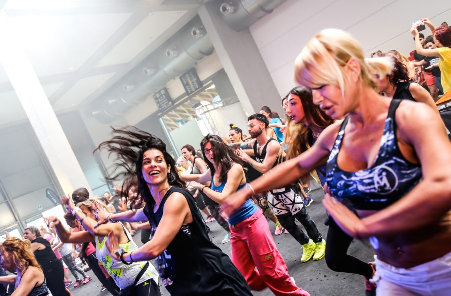 Gambe al top con l’Hip-hop remove