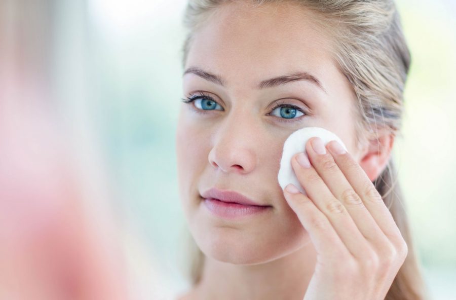 Viso luminoso con la 5:2 Skin Diet