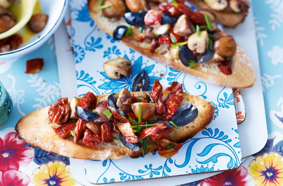 Bruschetta mediterranea