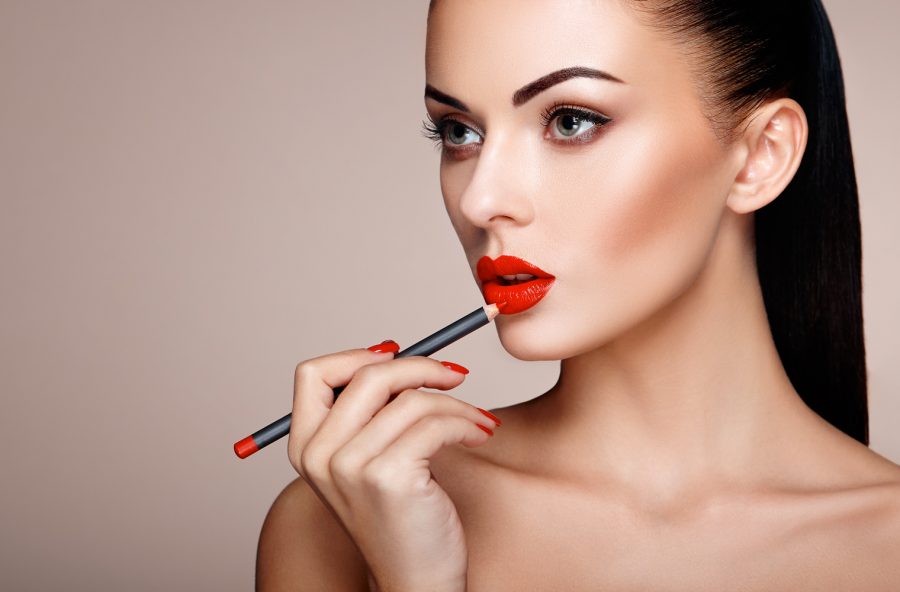 Make up: basta una matita
