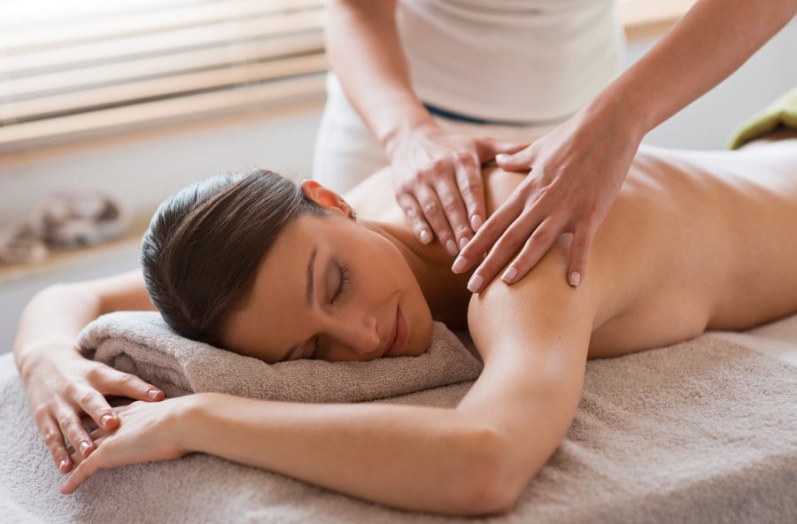 Mal di schiena: fai lo stretching ai tuoi muscoli con il Deep tissue massage