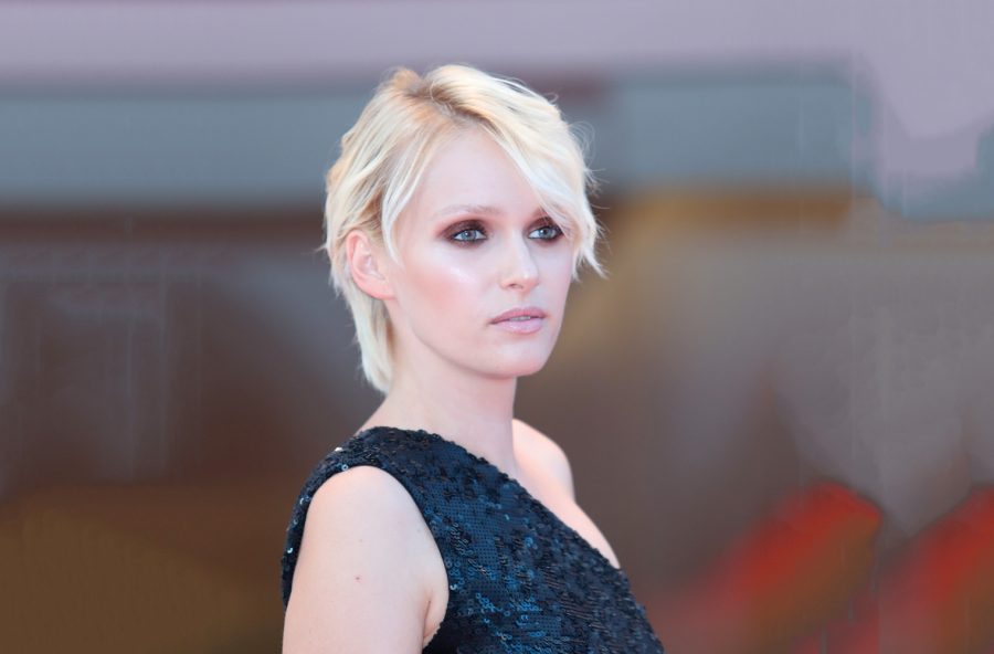 Venezia 74: taglio minimalista per Caterina Shulha