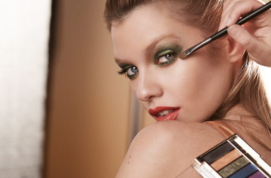 Trucco: è ancora smokey eyes ma colorato