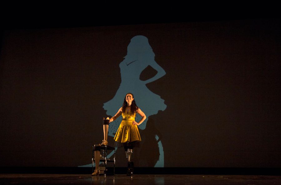 Giusy Versace si scopre attrice teatrale fra danza e recitazione