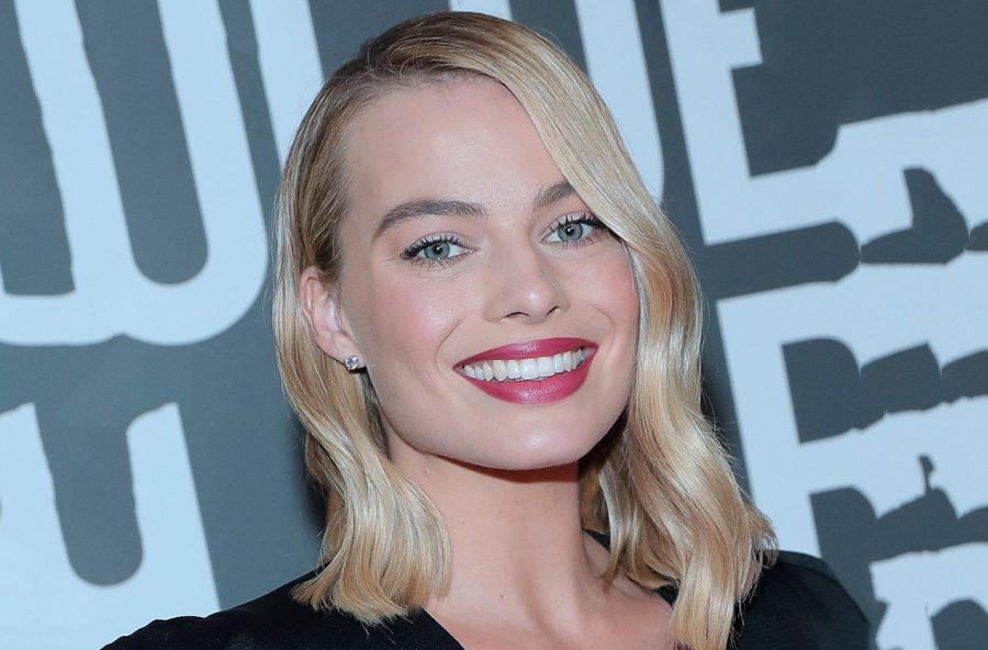 Golden Globe, Margot Robbie sfoggia un look rétro