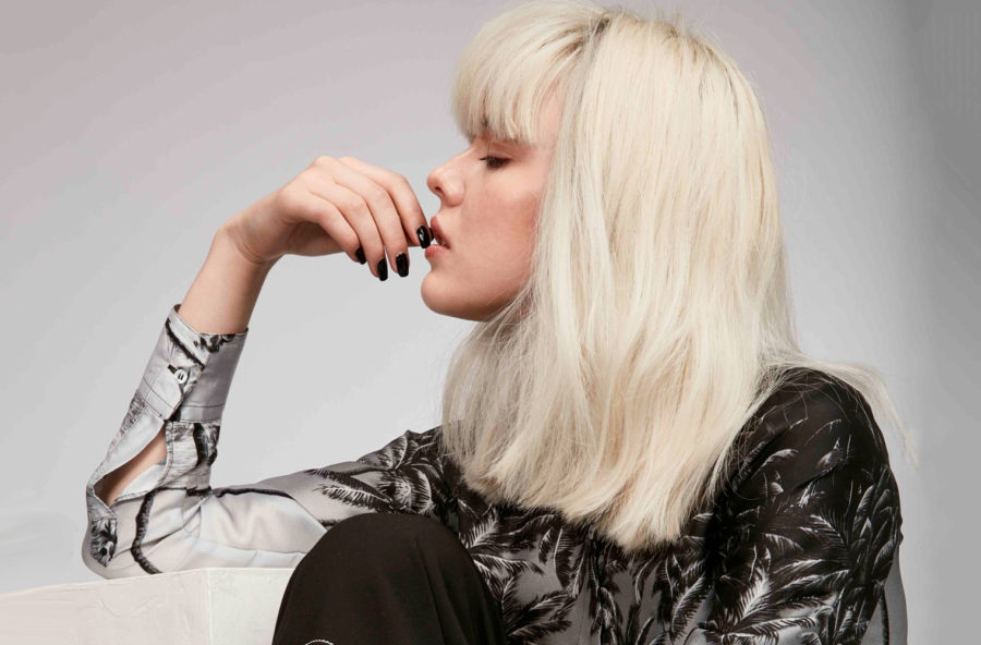 Hair color trend: il biondo è cenere