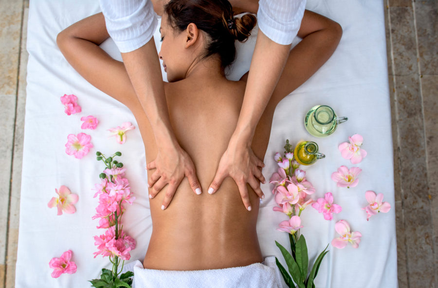 Massaggio total body riequilibrante ai fiori esotici