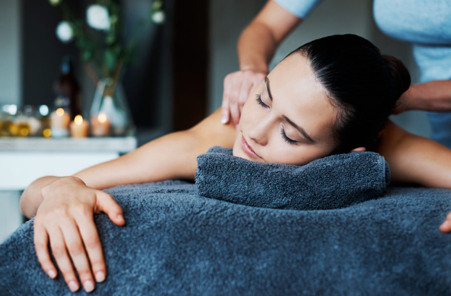 Massaggio la Via della luna per sciogliere le tensioni e ritrovare il benessere