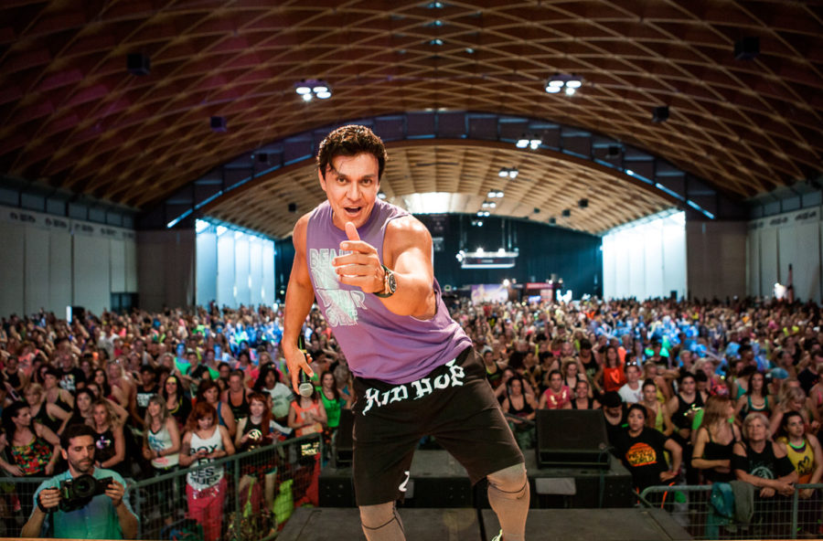 Zumba: piace perché fa dimagrire e dà buonumore. Parola di Beto Perez