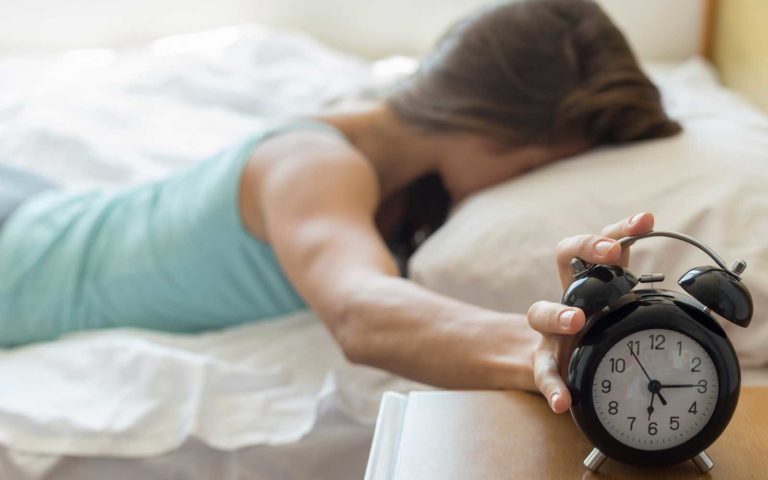 torna l'ora solare