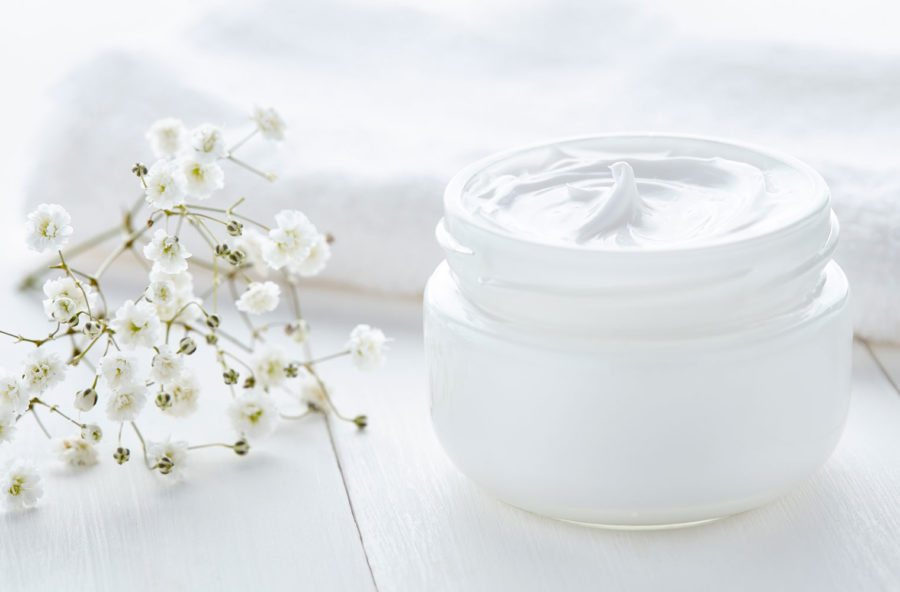 Viso: cure di bellezza allo yogurt