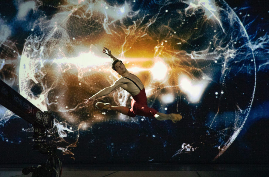 Roberto Bolle torna in tv con Danza con me. Per un 2019 in bellezza! Roberto Bolle torna in tv con Danza con me. Per un 2019 in bellezza!