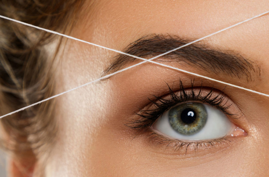 Le sopracciglia? Si sistemano con il filo