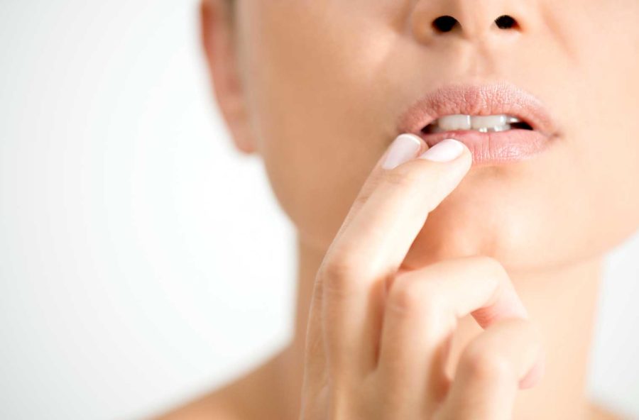 Labbra: cosa fare e cosa no per mantenerle morbide