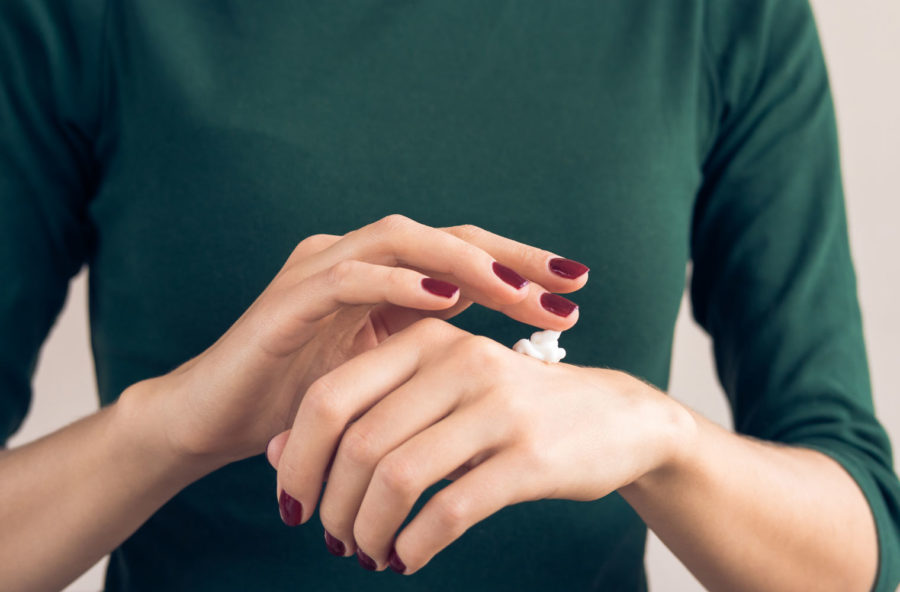 Crema mani: come sceglierla e dove tenerla