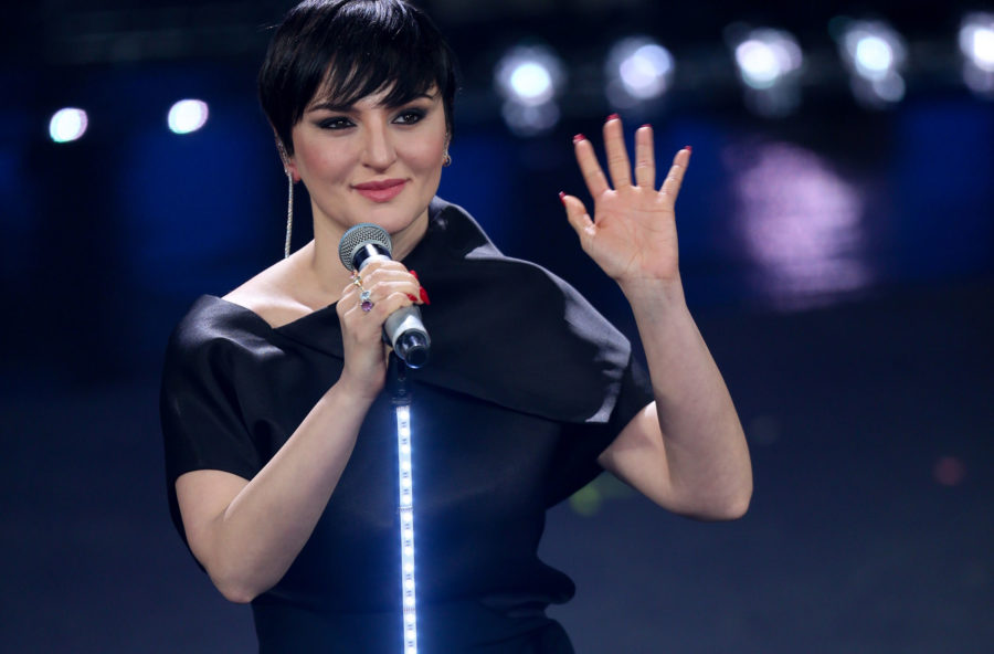 Sanremo 2019: copia il look magnetico di Arisa