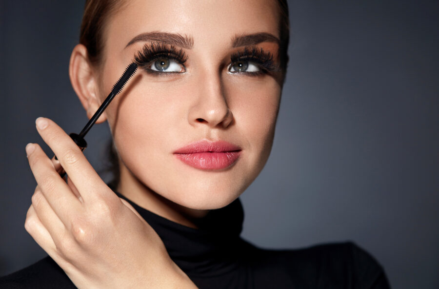 Mascara: quanto conta lo scovolino?