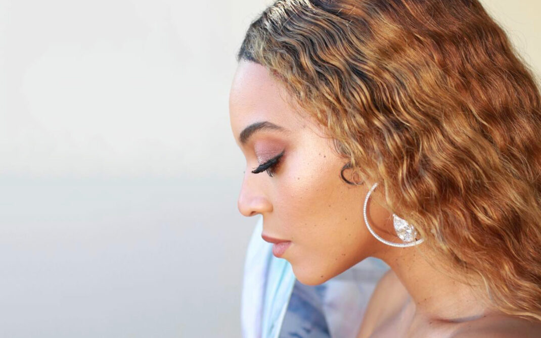 Beyoncé-in-Messika-ciglia Beyoncé-in-Messika-ciglia