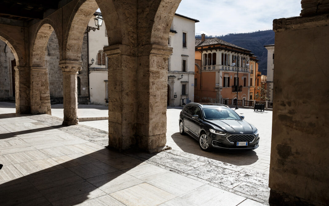 Ford Mondeo Ford Mondeo