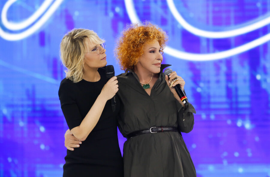 Amici 18, la gara si accende e gli ascolti risalgono Amici 18, la gara si accende e gli ascolti risalgono