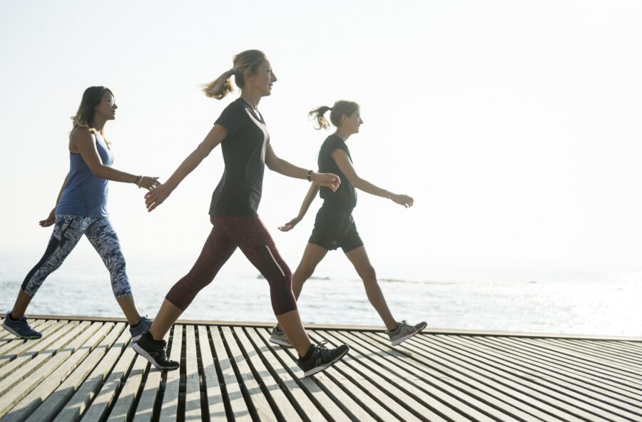 Walking: dimagrisci con un programma bruciagrassi ad alta intensità