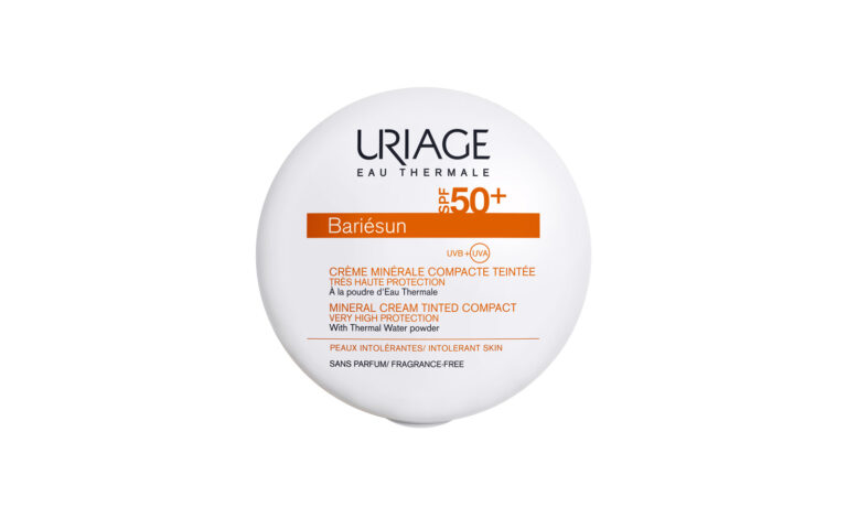 Bari&eacute;sun Crema Minerale Compatta Colorata SPF50+ di Uriage