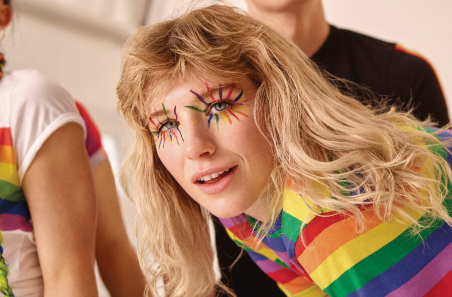 Moda estate 2019, colori arcobaleno per celebrare la Pride Week