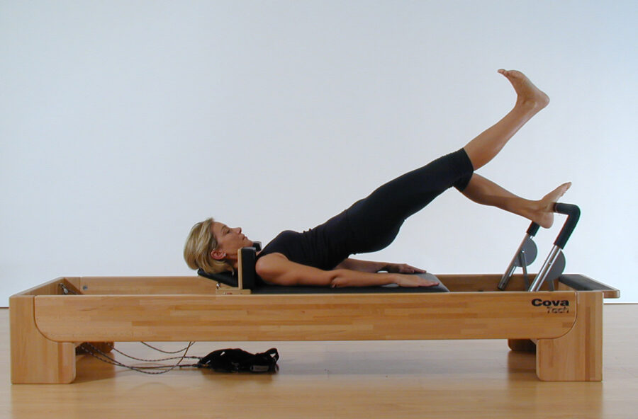 Pilates, glutei alti e sodi con il Bottom lift one foot sul Reformer