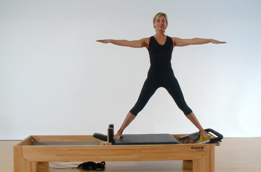 Pilates, rimodella interno ed esterno coscia sul Reformer